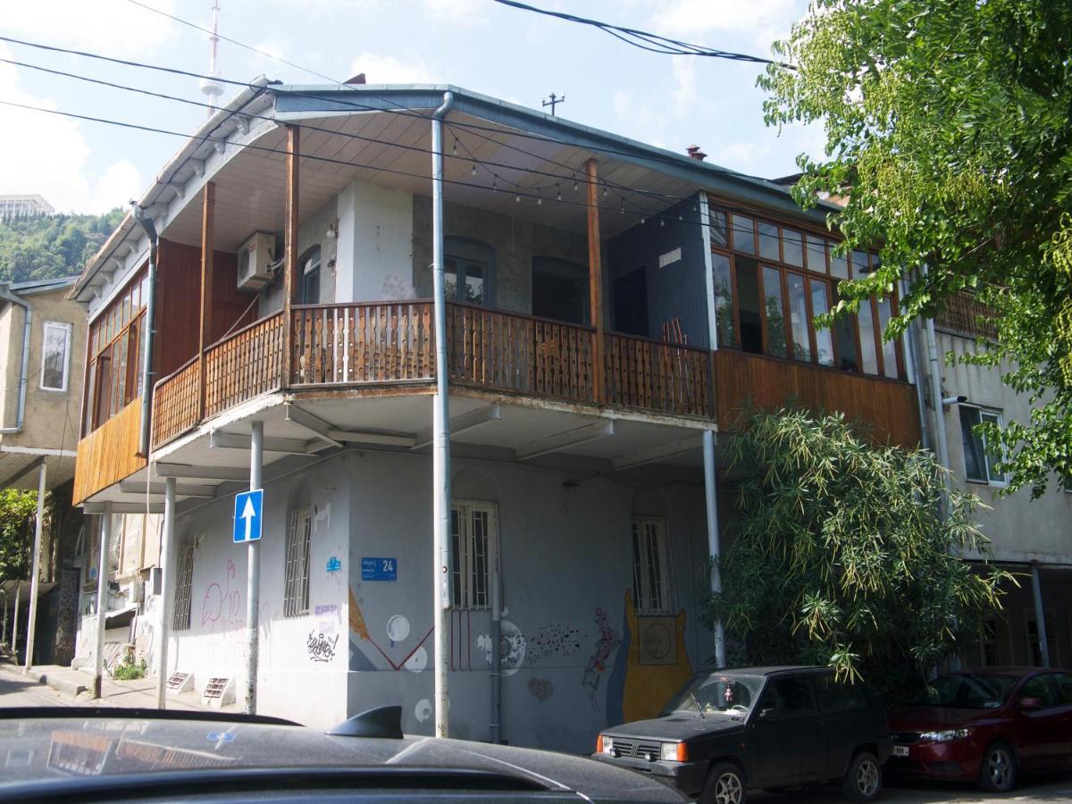 Friends Hostel Tiflis Dış mekan fotoğraf